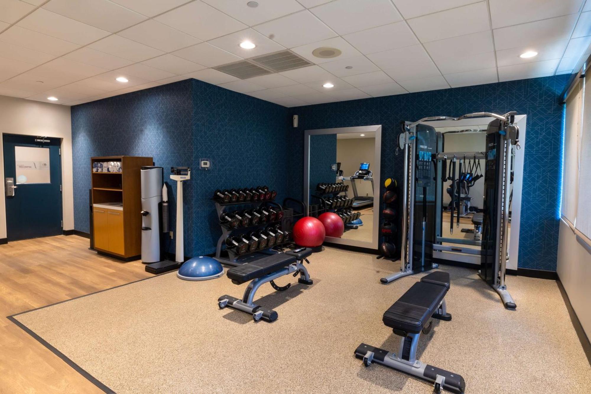 Doubletree By Hilton Tinton Falls-Итънтаун Екстериор снимка