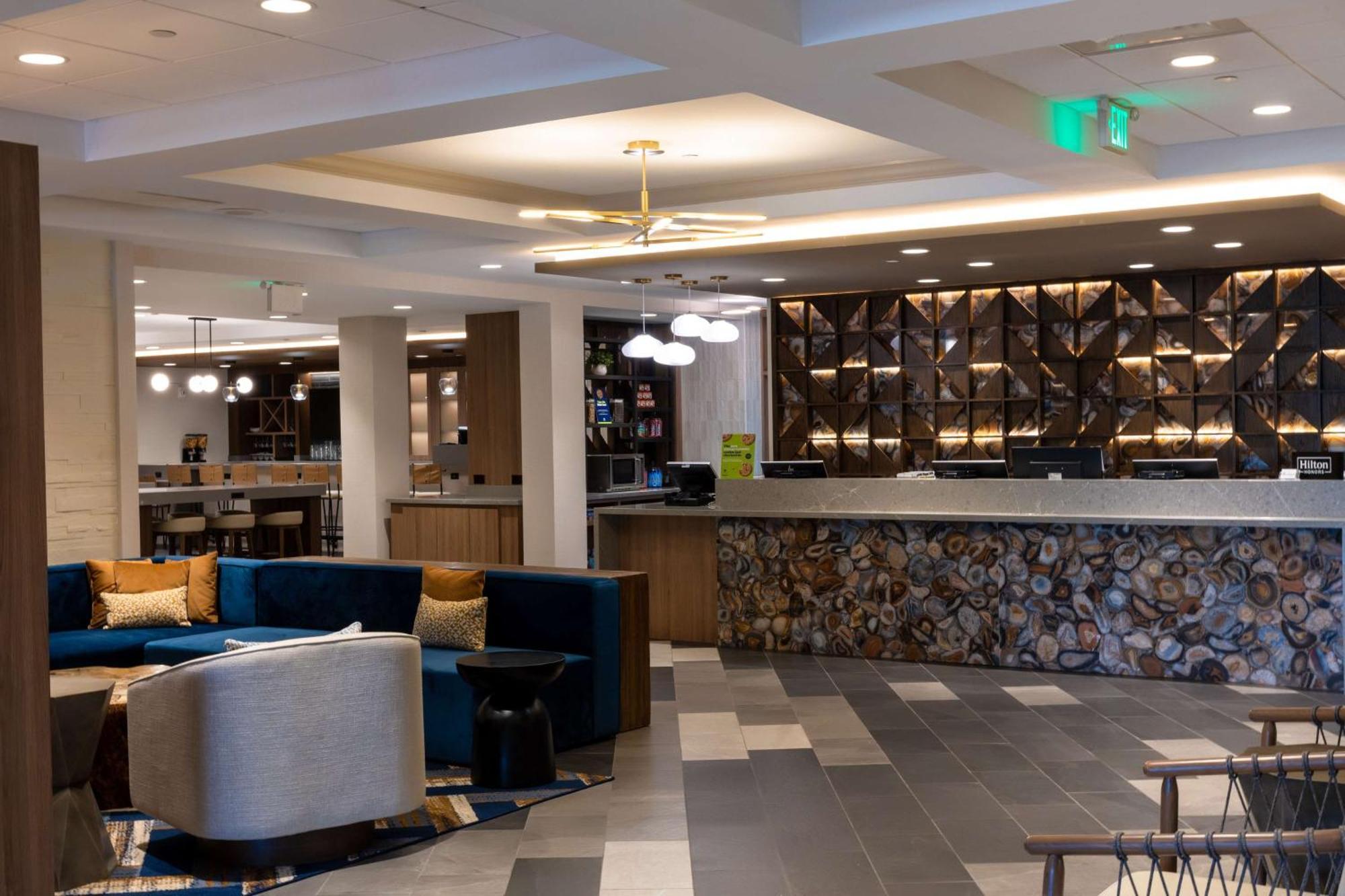 Doubletree By Hilton Tinton Falls-Итънтаун Екстериор снимка