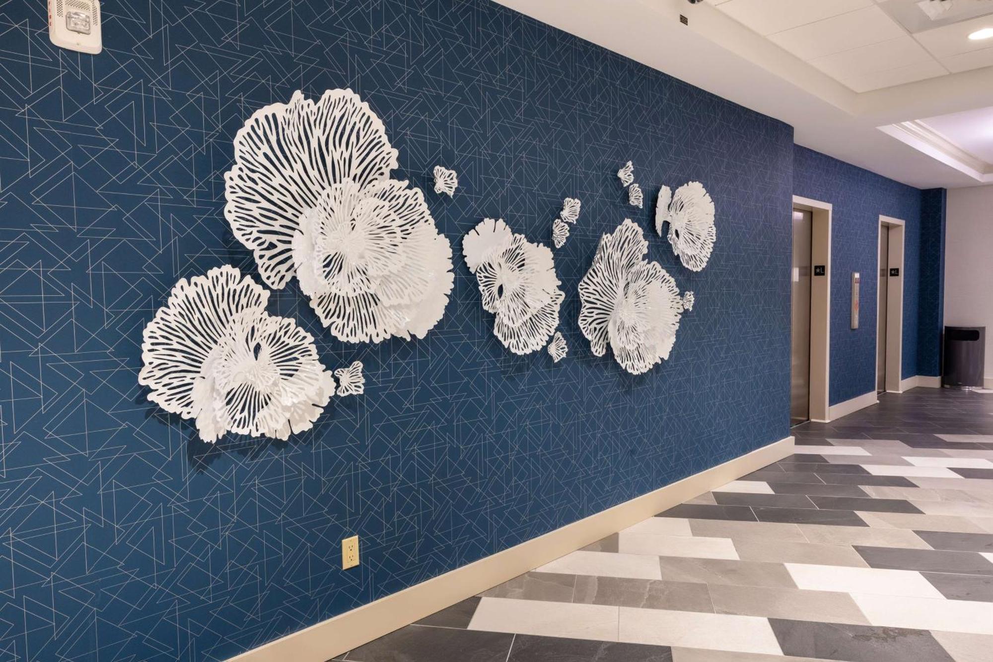 Doubletree By Hilton Tinton Falls-Итънтаун Екстериор снимка